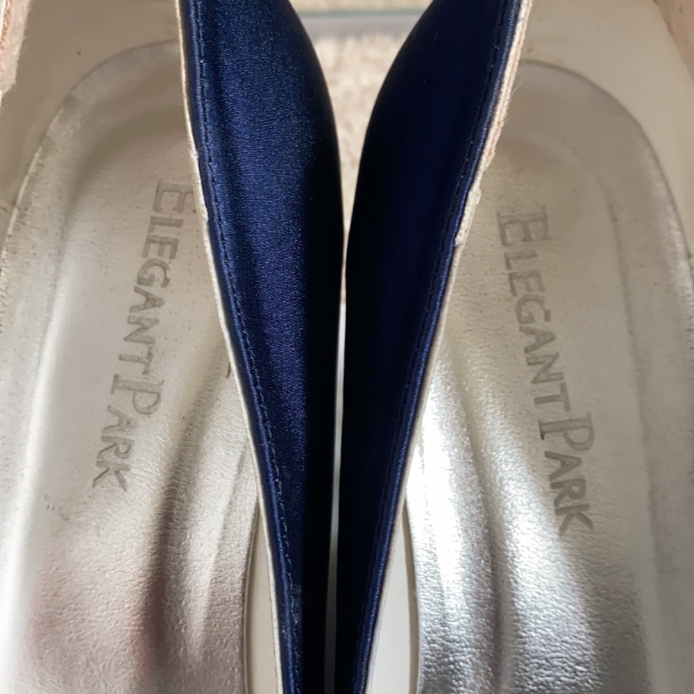 Elegant Park Navy Wedge Heels Gem